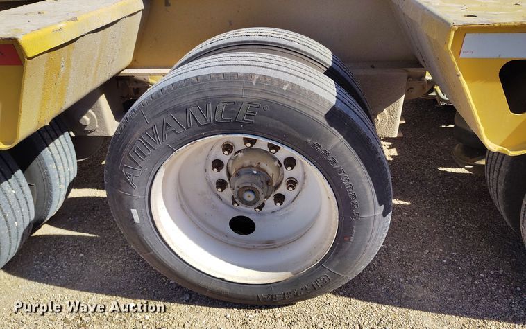 image for item DV6666 1997 Trail King lowboy equipment trailer