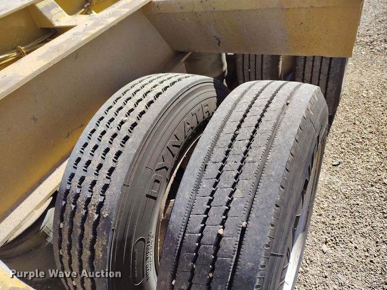 image for item DV6666 1997 Trail King lowboy equipment trailer