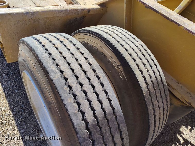 image for item DV6666 1997 Trail King lowboy equipment trailer