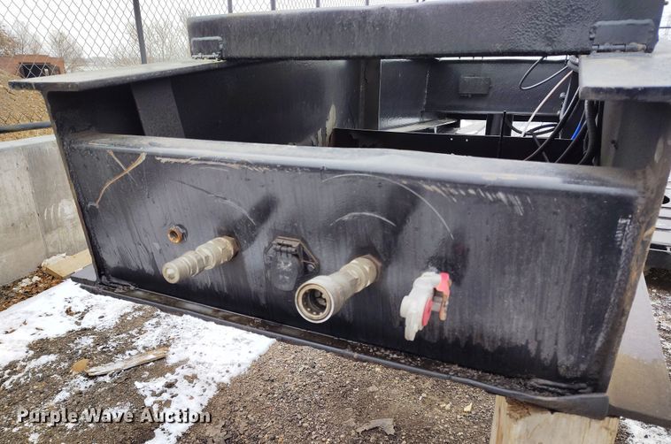 image for item DV6694 1998 Witzco Challenger RG-35 lowboy equipment trailer