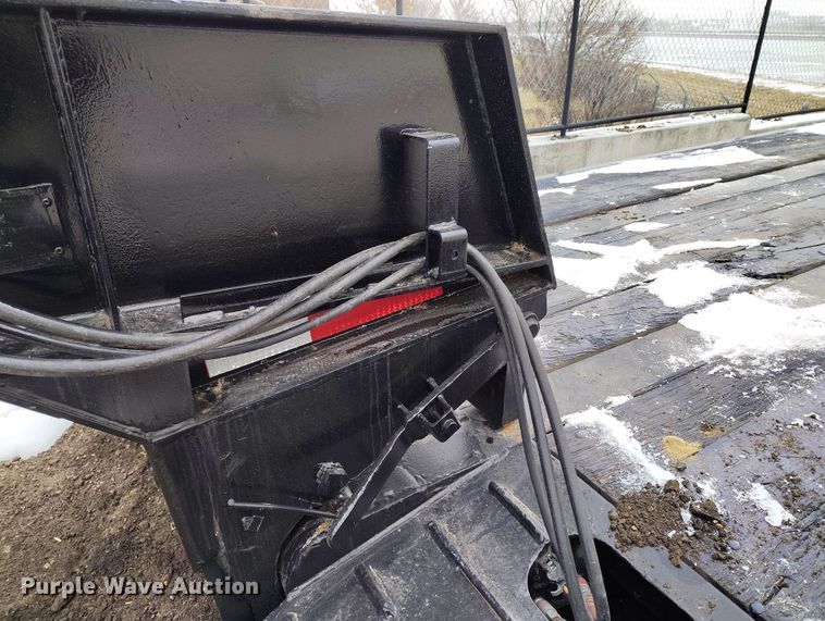 image for item DV6694 1998 Witzco Challenger RG-35 lowboy equipment trailer