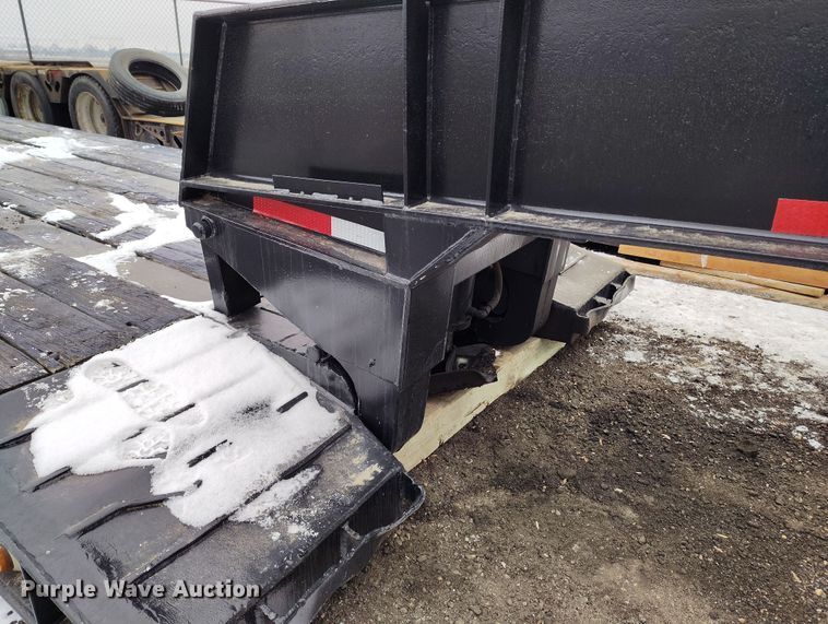 image for item DV6694 1998 Witzco Challenger RG-35 lowboy equipment trailer