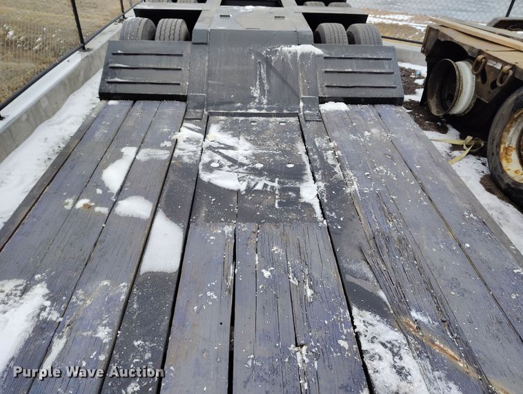 image for item DV6694 1998 Witzco Challenger RG-35 lowboy equipment trailer