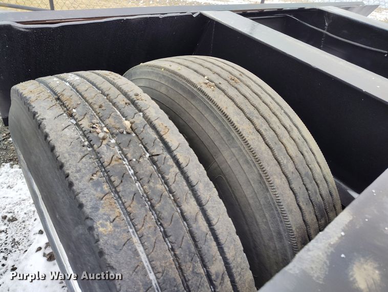 image for item DV6694 1998 Witzco Challenger RG-35 lowboy equipment trailer