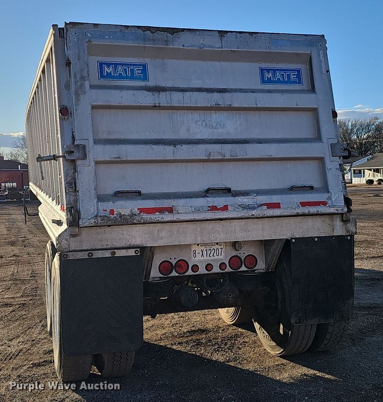 image for item DW3163 1999 Mate end dump trailer