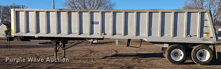 image for item DW3163 1999 Mate end dump trailer