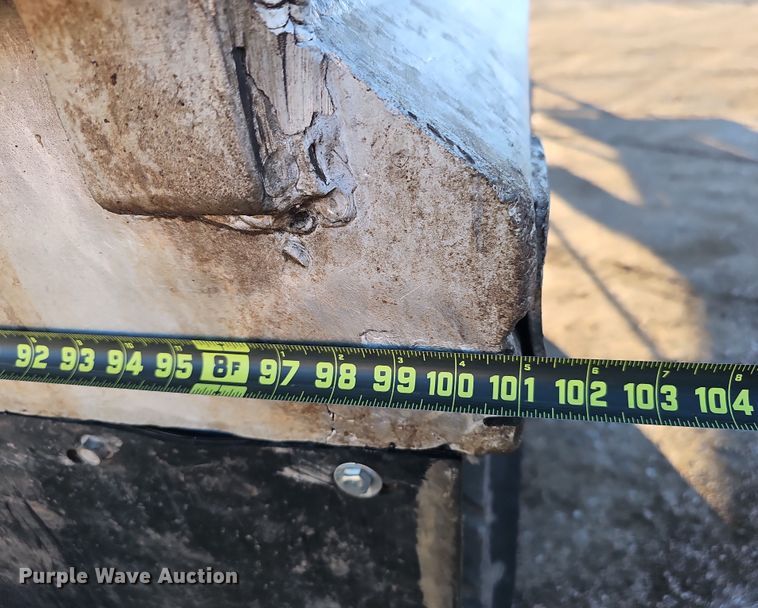 image for item DW3163 1999 Mate end dump trailer