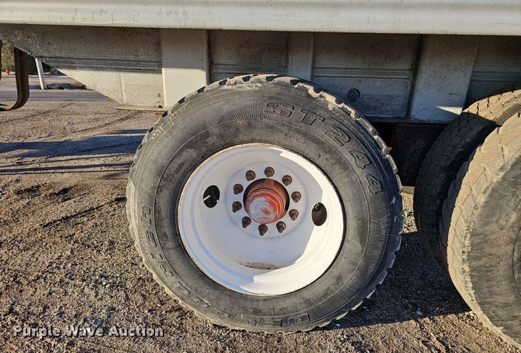 image for item DW3163 1999 Mate end dump trailer