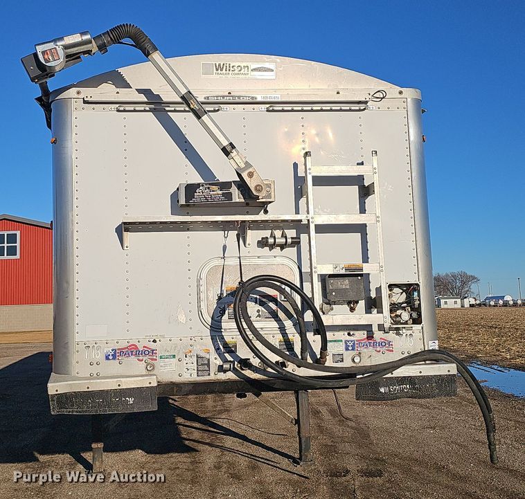 image for item DW3165 2013 Wilson DWBT-6000SS live bottom trailer