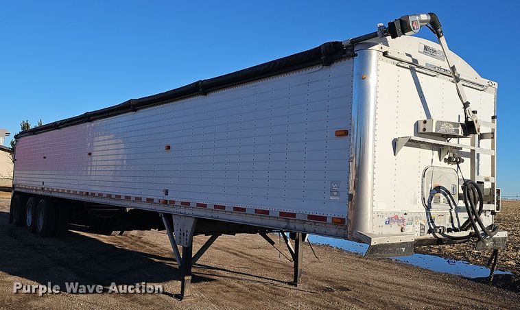 image for item DW3165 2013 Wilson DWBT-6000SS live bottom trailer