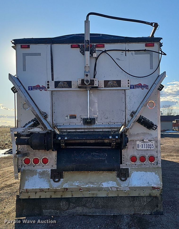 image for item DW3165 2013 Wilson DWBT-6000SS live bottom trailer