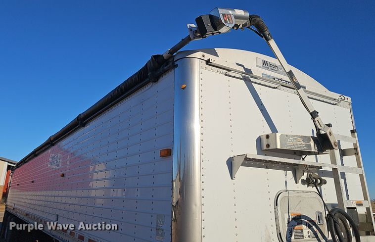 image for item DW3165 2013 Wilson DWBT-6000SS live bottom trailer