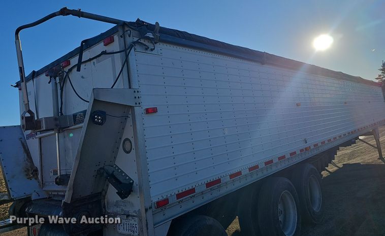 image for item DW3165 2013 Wilson DWBT-6000SS live bottom trailer