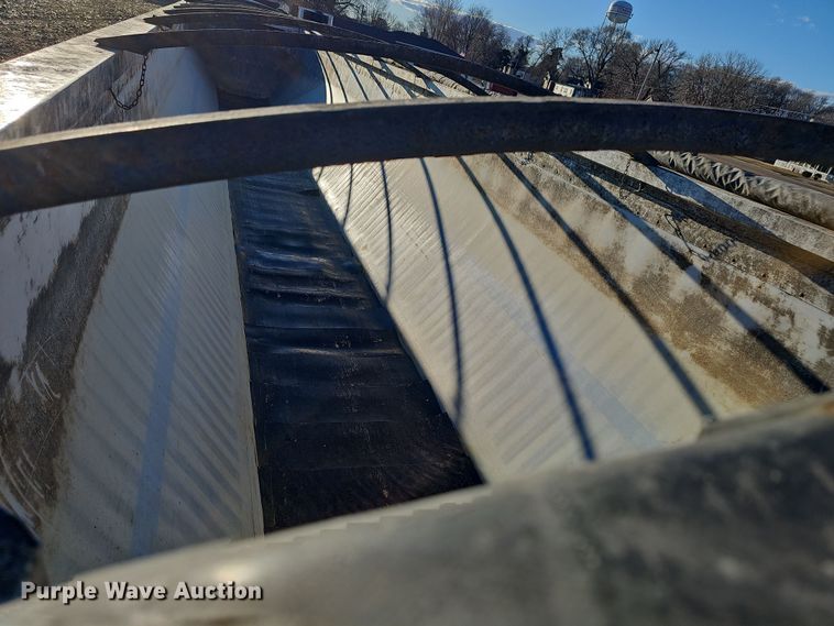 image for item DW3165 2013 Wilson DWBT-6000SS live bottom trailer