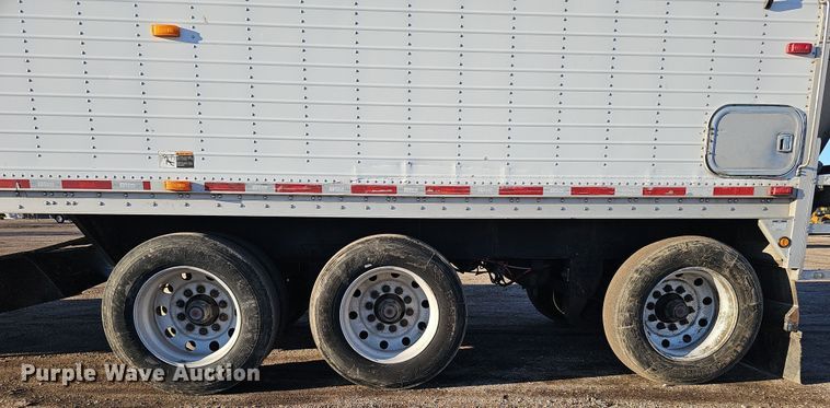 image for item DW3165 2013 Wilson DWBT-6000SS live bottom trailer