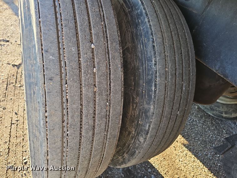 image for item DW3165 2013 Wilson DWBT-6000SS live bottom trailer