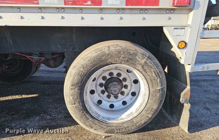 image for item DW3165 2013 Wilson DWBT-6000SS live bottom trailer