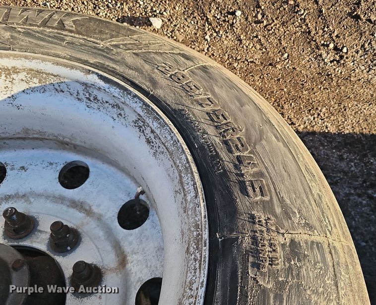 image for item DW3165 2013 Wilson DWBT-6000SS live bottom trailer