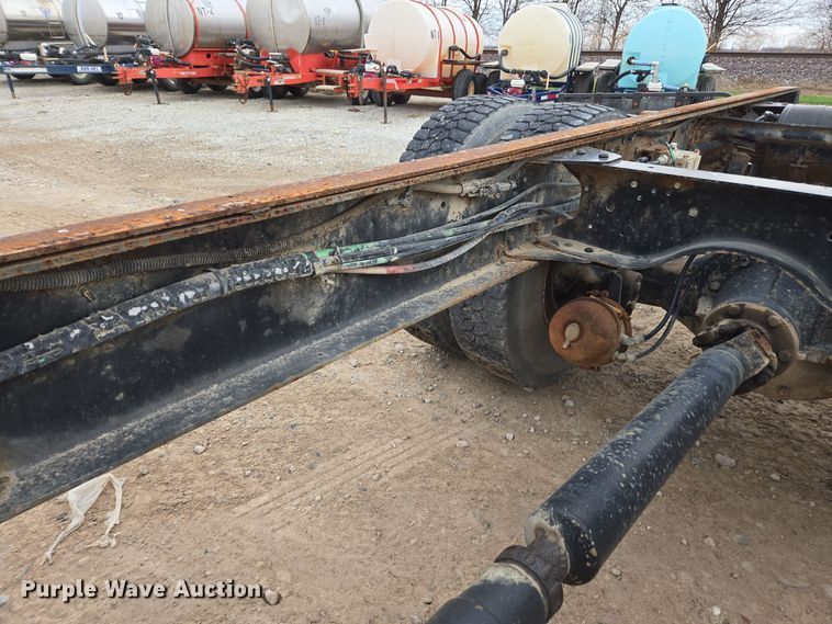 image for item DX1623 1994 GMC Top Kick truck cab and chassis