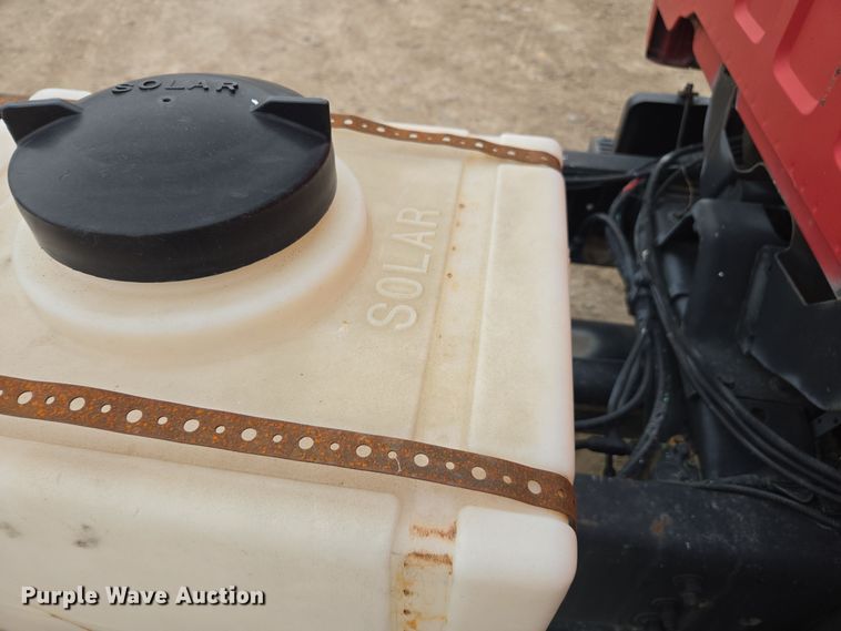 image for item DX1623 1994 GMC Top Kick truck cab and chassis