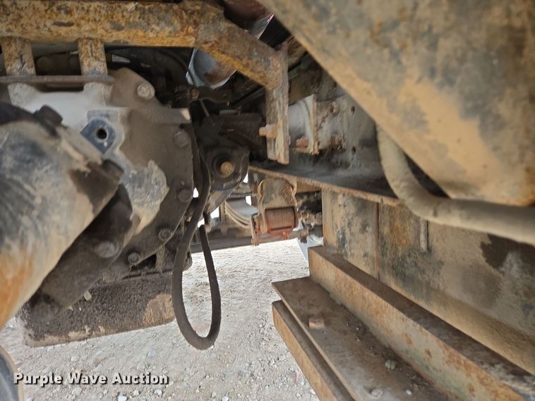 image for item DX1623 1994 GMC Top Kick truck cab and chassis