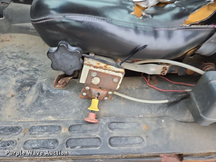 image for item DX1623 1994 GMC Top Kick truck cab and chassis