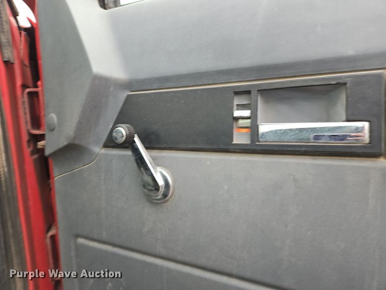 image for item DX1623 1994 GMC Top Kick truck cab and chassis