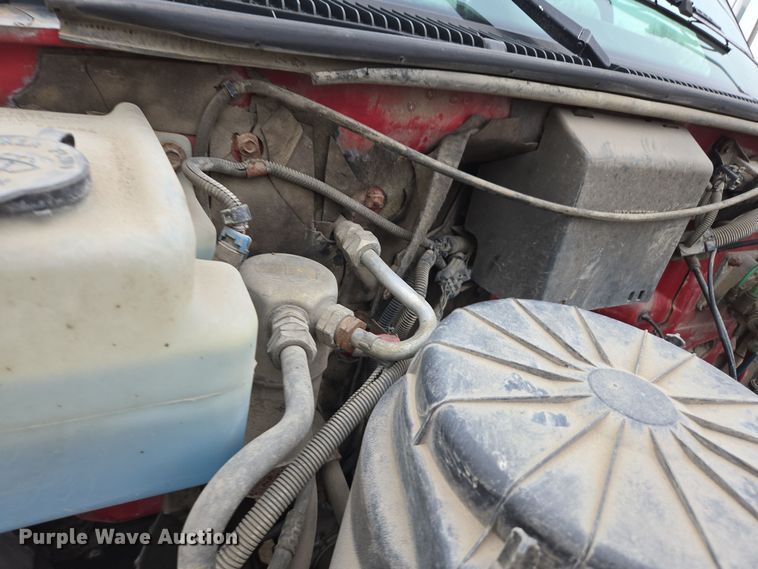 image for item DX1623 1994 GMC Top Kick truck cab and chassis