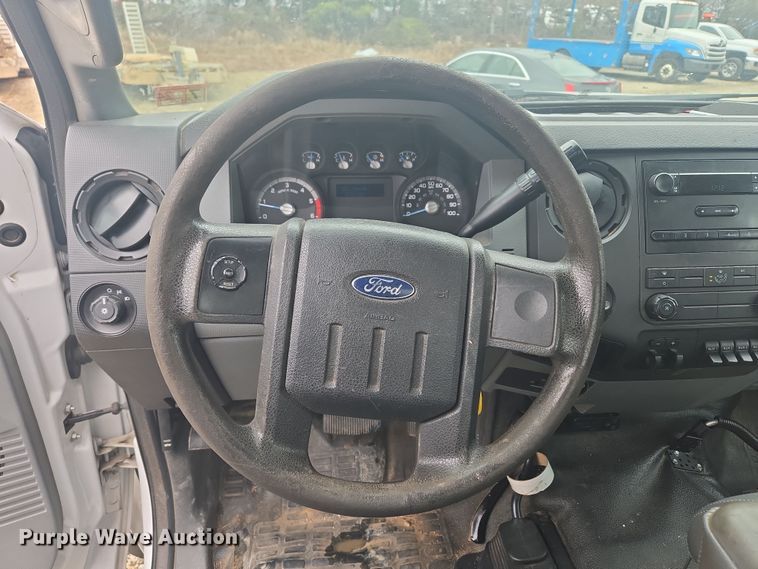 image for item EC3474 2013 Ford F450 Super Duty flatbed truck