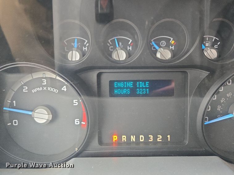 image for item EC3474 2013 Ford F450 Super Duty flatbed truck