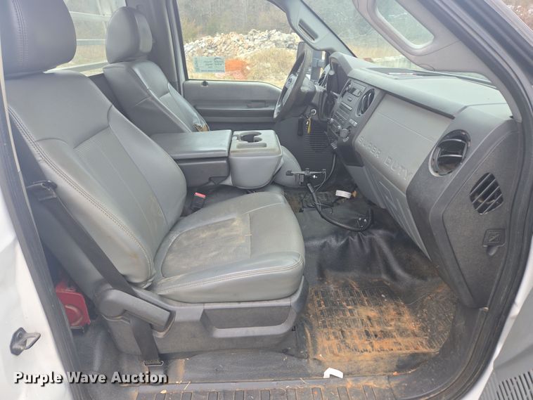 image for item EC3474 2013 Ford F450 Super Duty flatbed truck