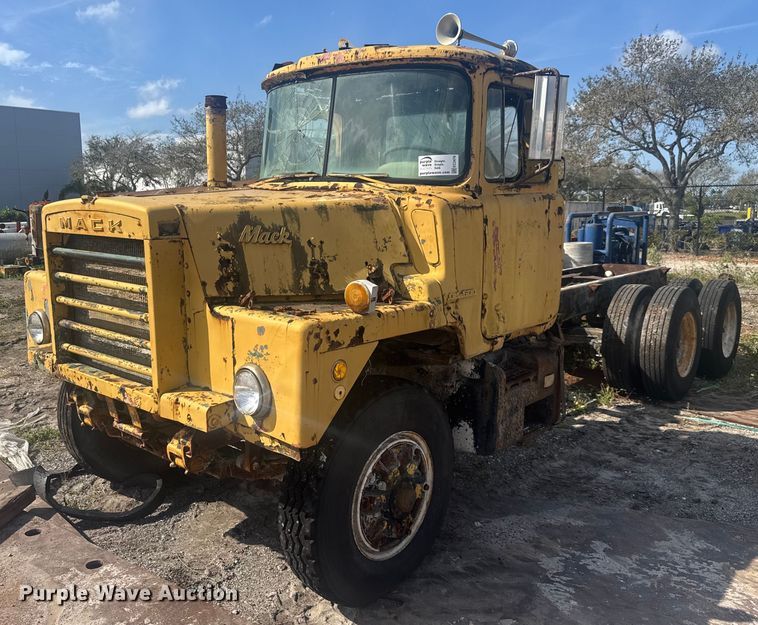 image for item EC3476 1969 Mack DM-600 truck cab and chassis