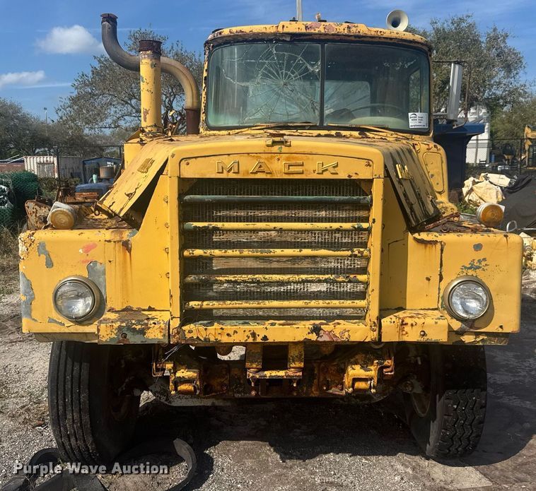 image for item EC3476 1969 Mack DM-600 truck cab and chassis