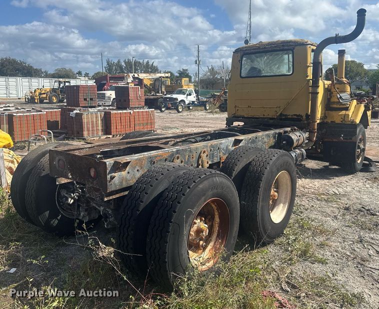 image for item EC3476 1969 Mack DM-600 truck cab and chassis