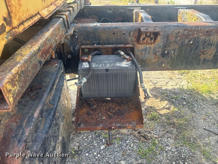 image for item EC3476 1969 Mack DM-600 truck cab and chassis