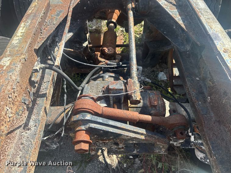 image for item EC3476 1969 Mack DM-600 truck cab and chassis