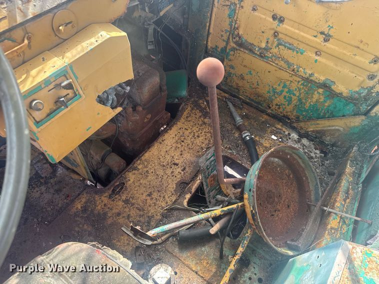 image for item EC3476 1969 Mack DM-600 truck cab and chassis