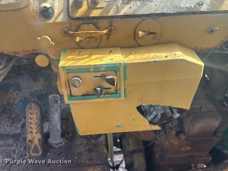 image for item EC3476 1969 Mack DM-600 truck cab and chassis