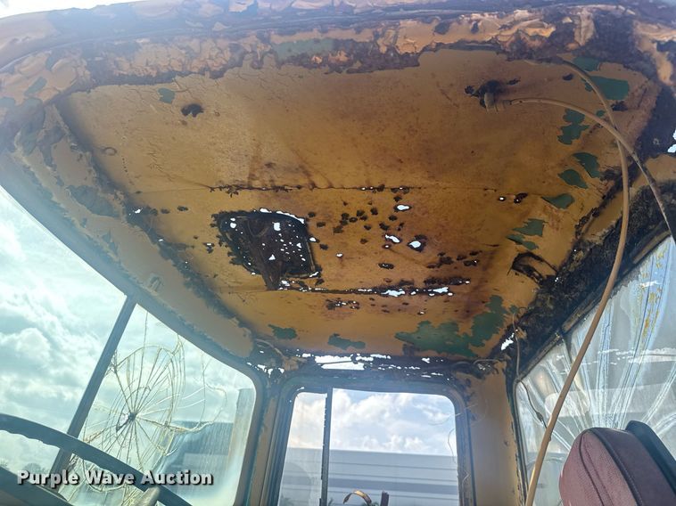 image for item EC3476 1969 Mack DM-600 truck cab and chassis