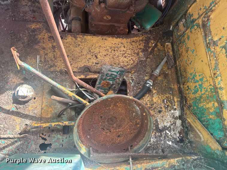 image for item EC3476 1969 Mack DM-600 truck cab and chassis