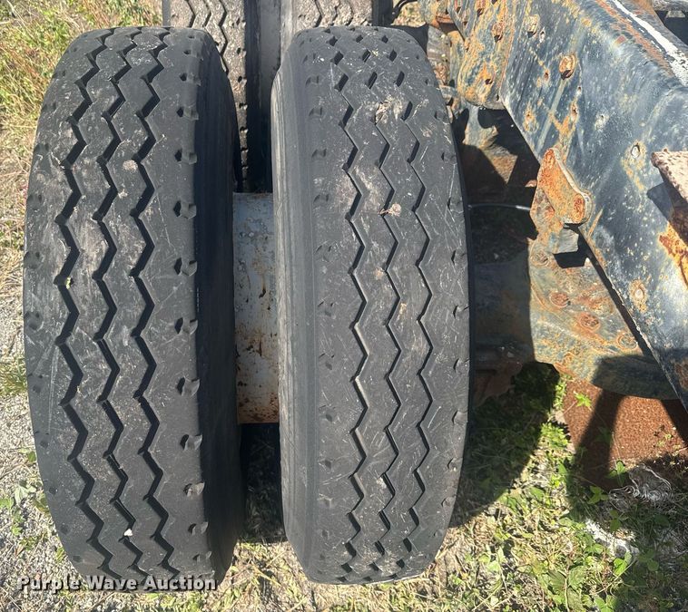 image for item EC3476 1969 Mack DM-600 truck cab and chassis