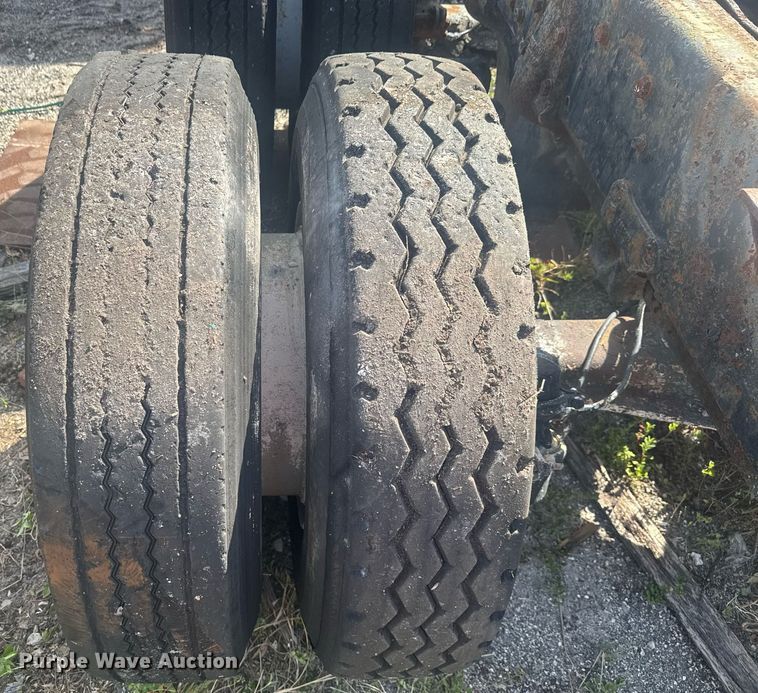 image for item EC3476 1969 Mack DM-600 truck cab and chassis