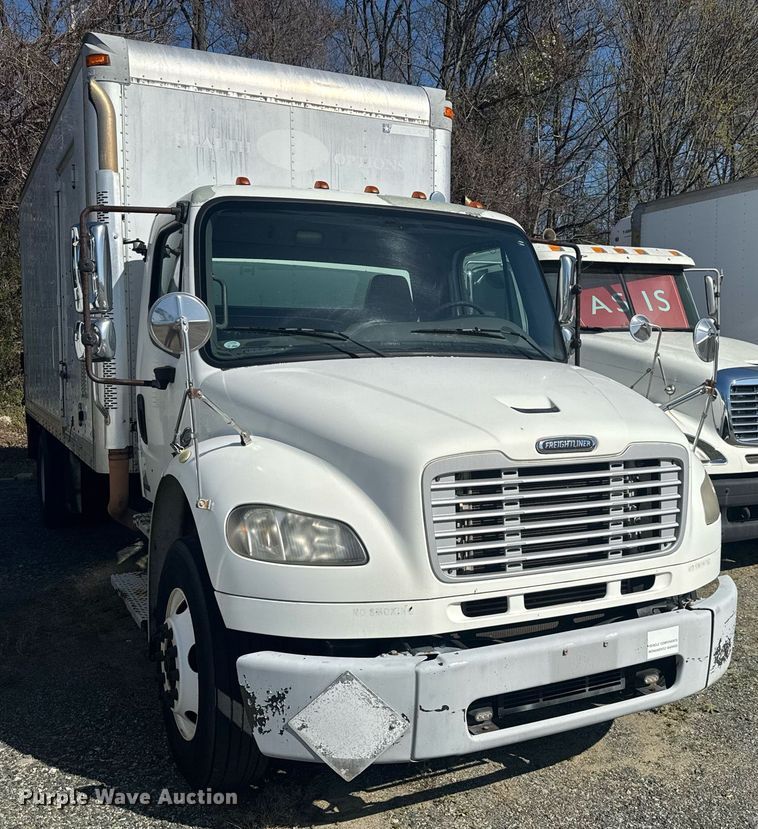 image for item EC3500 2009 Freightliner Business Class M2 106 box truck