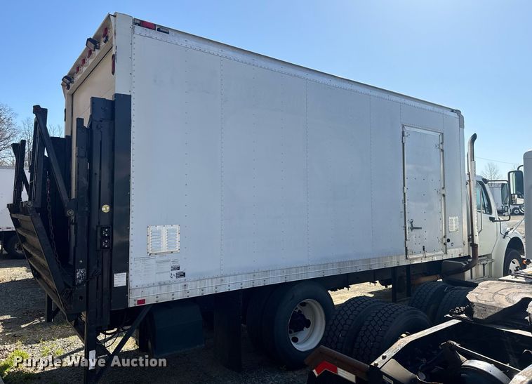 image for item EC3500 2009 Freightliner Business Class M2 106 box truck