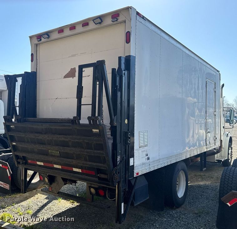 image for item EC3500 2009 Freightliner Business Class M2 106 box truck