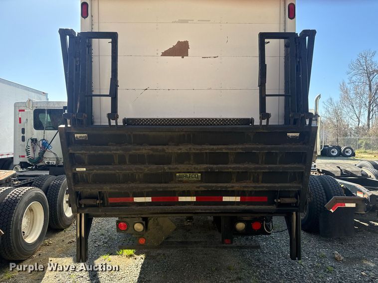 image for item EC3500 2009 Freightliner Business Class M2 106 box truck