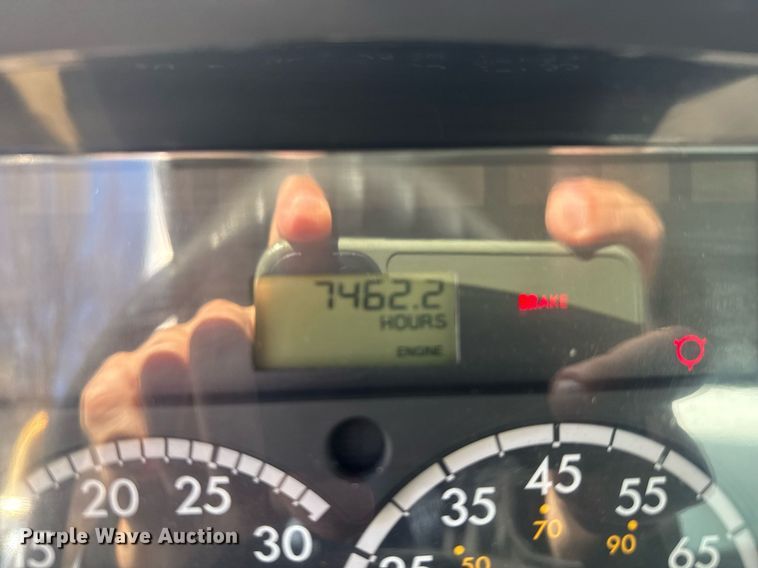 image for item EC3500 2009 Freightliner Business Class M2 106 box truck