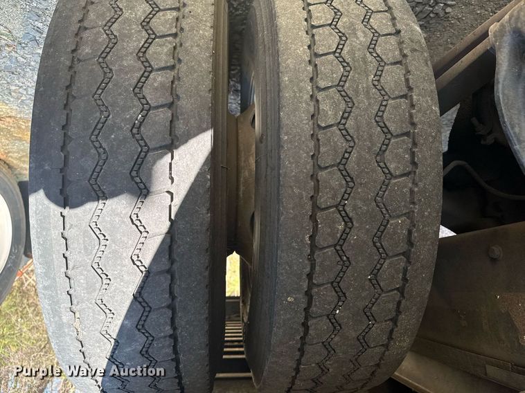 image for item EC3500 2009 Freightliner Business Class M2 106 box truck