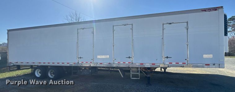 image for item EC3501 2011 Great Dane CMT-1113-11348 refrigerated van trailer