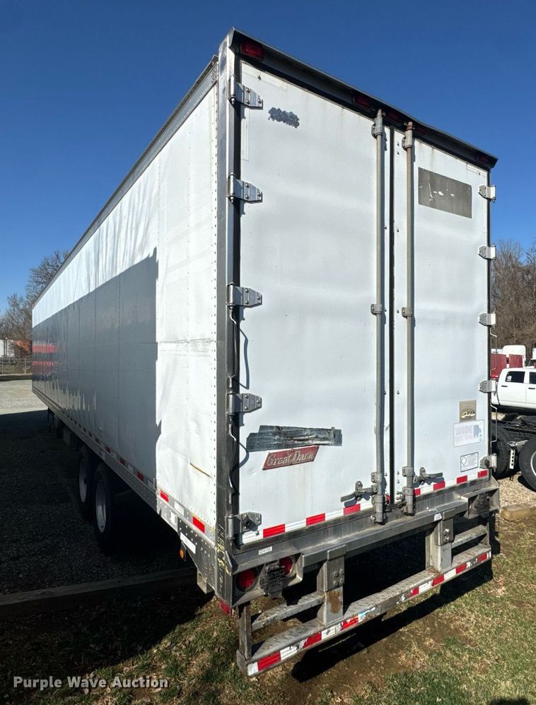 image for item EC3501 2011 Great Dane CMT-1113-11348 refrigerated van trailer
